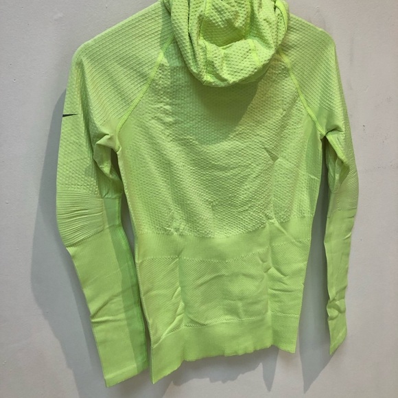 Nike Long sleeve runner top - Picture 4 of 5